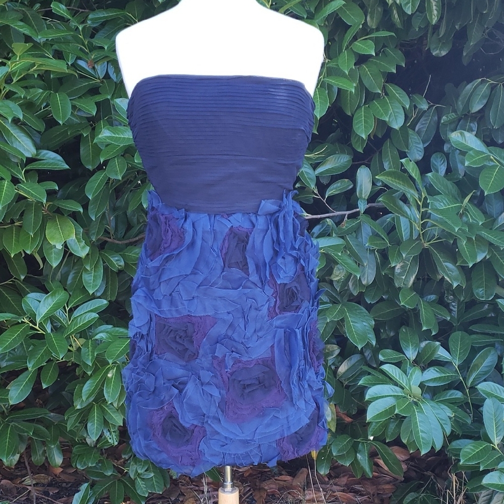 BCBGMAXAZRIA Elegant Strapless Blue and Purple Flowers Cocktail Dress Prom 6